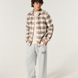 NWT Hollister Holiday Vault Release Logo Graphic Baggy Sweatpants Men’s Small